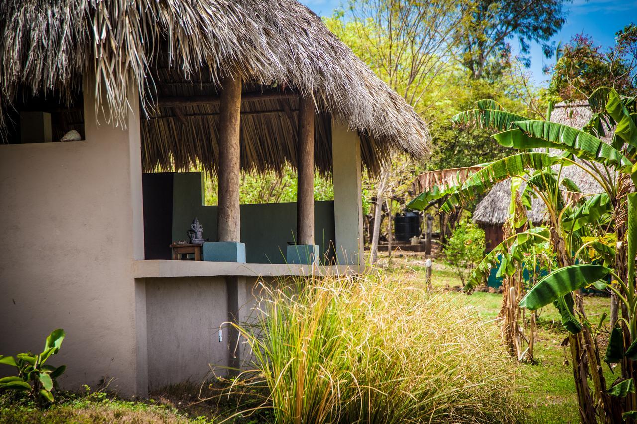 Coco Loco Eco-Resort Gemastepe Екстериор снимка